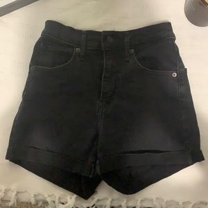 Women’s Levi’s black jean shorts